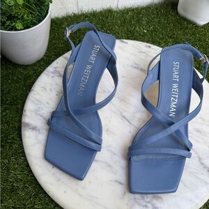 Stuart Weitzman 'Oasis 50' Slingback Kitten
Heal Sandals size US 7 women new